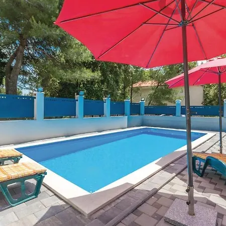 Diana Villa Pakoštane